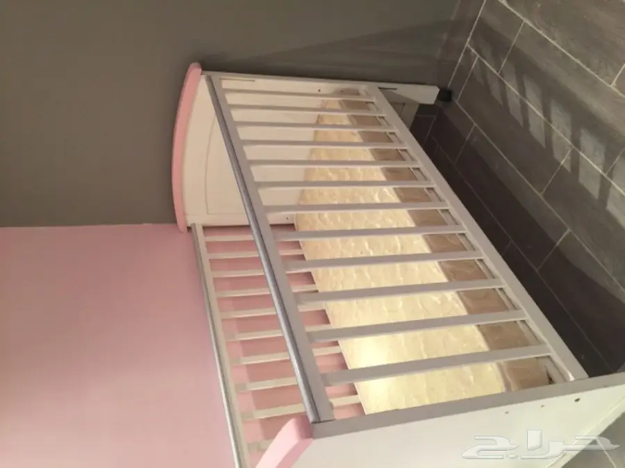 سرير اطفال للبيع (image 1)