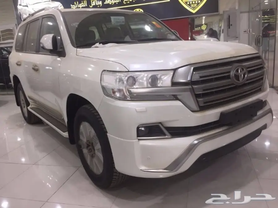 لاندكروزرGXR3 v8-سعودي-2018بالنقدأوالتقسيط (image 1)