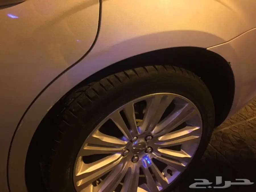 كرايسلر اكزاكتيف 2013  (image 4)