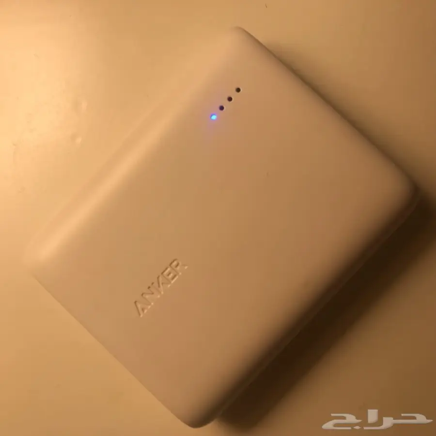 شاحن انكر مستعمل نظيف جدا