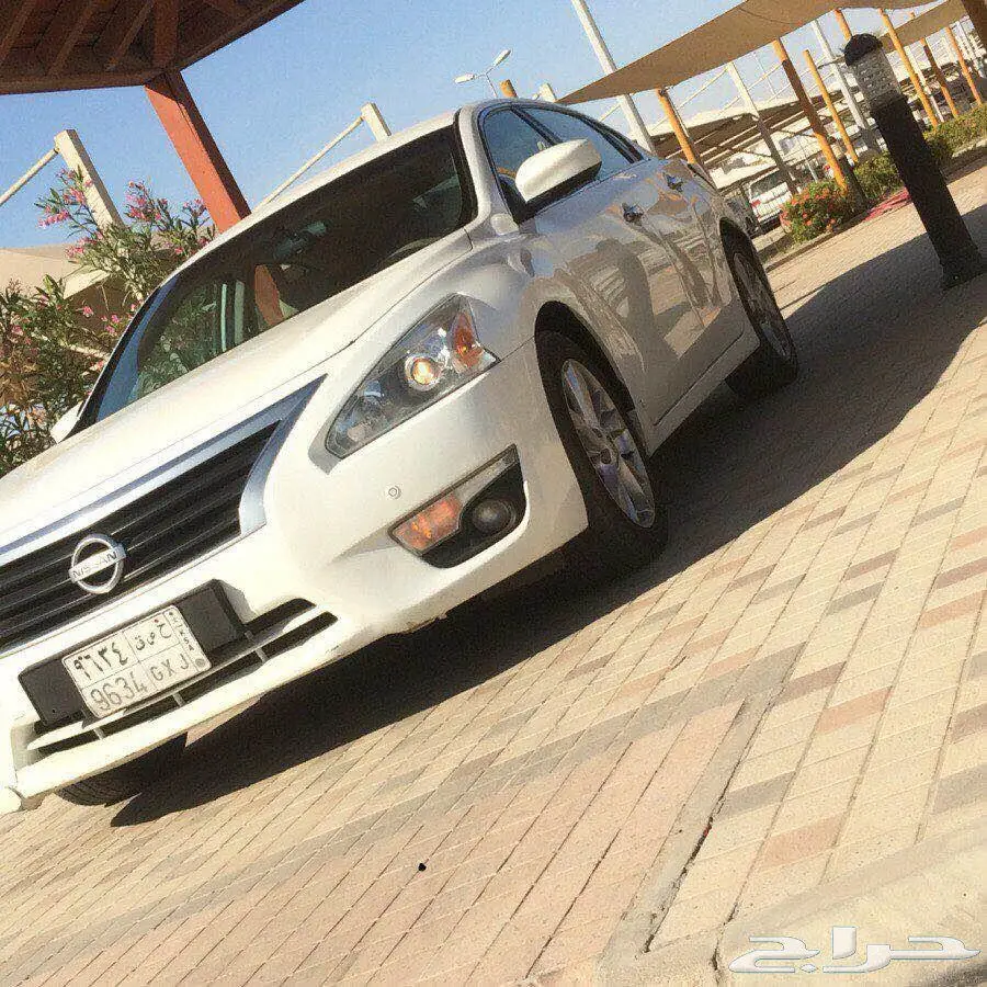 نيسان التيما جده 2014 نضيفه جدا (image 6)
