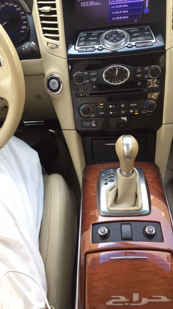 تبديل عفان انفنتي QX70 مقابل لكسوس ES (2013) - فرصة ذهبية! (image 3)