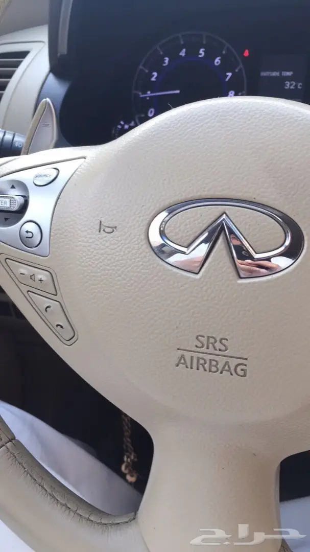 تبديل عفان انفنتي QX70 مقابل لكسوس ES (2013) - فرصة ذهبية! (image 10)