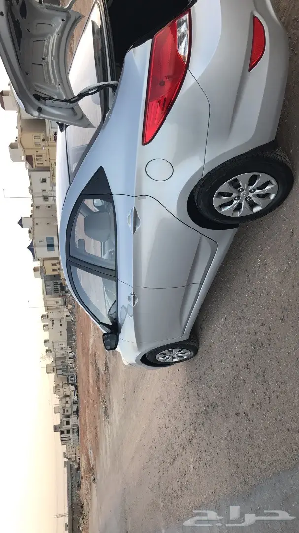 للبيع اكسنت مديل 2016 (image 1)