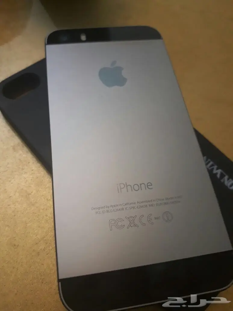 ايفون 5sنظيف   من الدفعه الاولي من اجهزه ابل 
