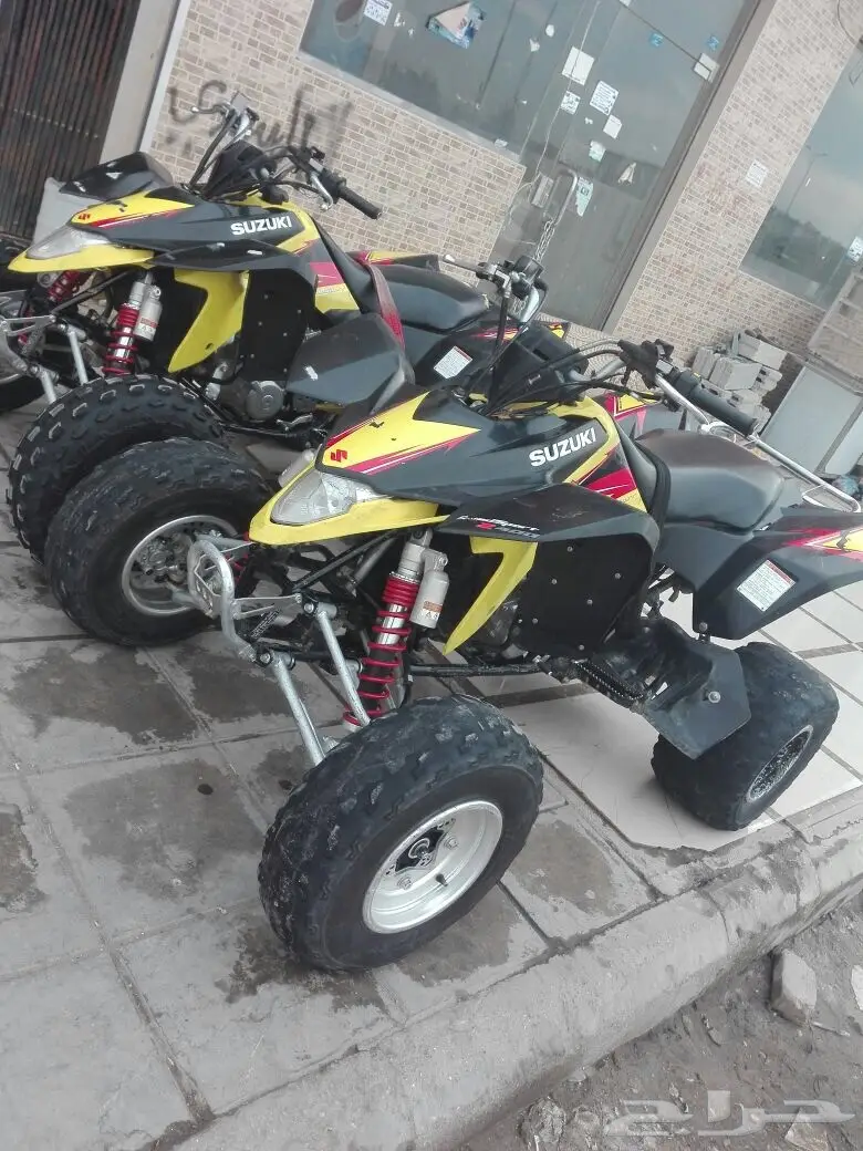 للبيع دبابين z400