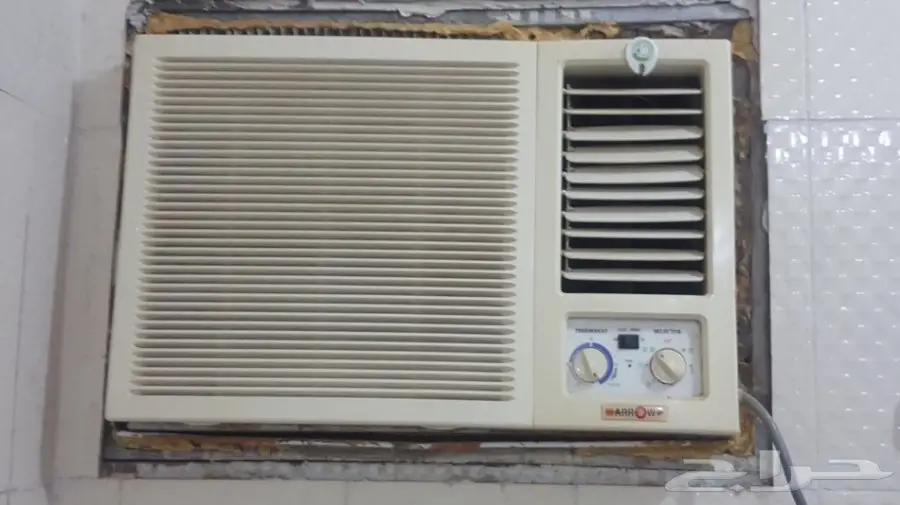 كنب ومكيف للبيع - فرصة لا تُفوَّت! (image 1)