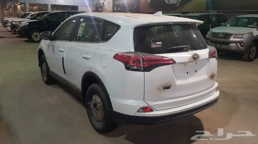 تويوتا راف فور 2.5 استاندر AT 4x4 (سعودي)201 (image 3)