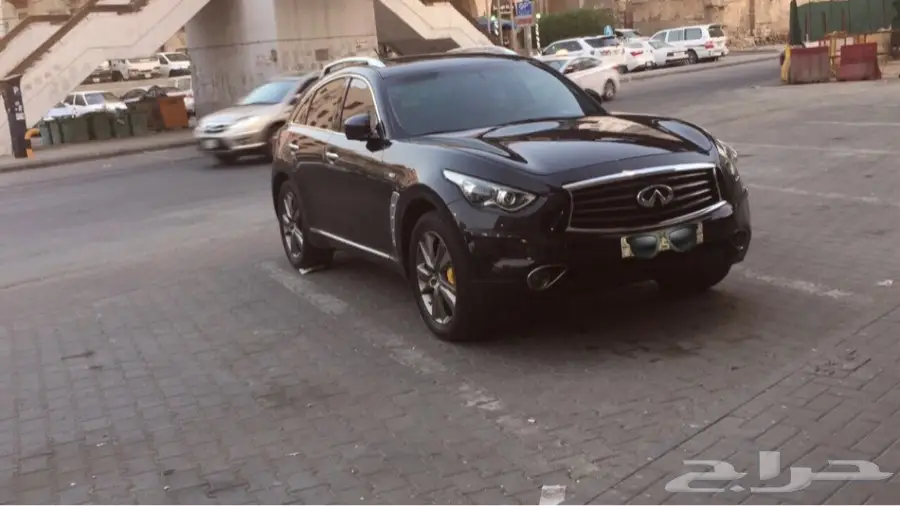 تبديل عفان انفنتي QX70 مقابل لكسوس ES (2013) - فرصة ذهبية! (image 2)
