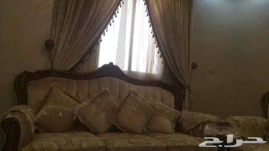 كنب مستعمل بحاله ممتازه