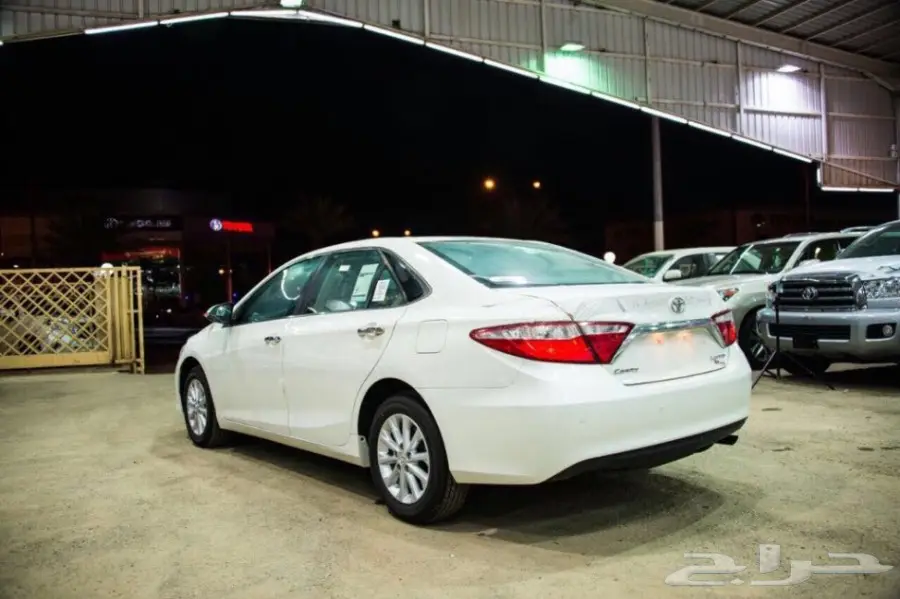 كامري ليمتدشاشه لؤلؤي ذهبي رمادي موديل2017 (image 2)