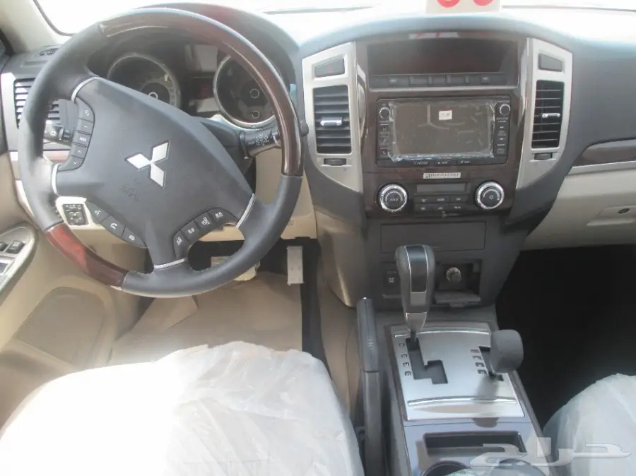   ميتسوبيشي باجيرو 2017 فل الملا 3.8نقد وتقسي (image 3)