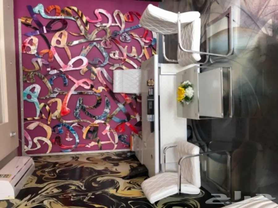 طاولة كنب شاشة برادة فاصل خشبي (image 1)