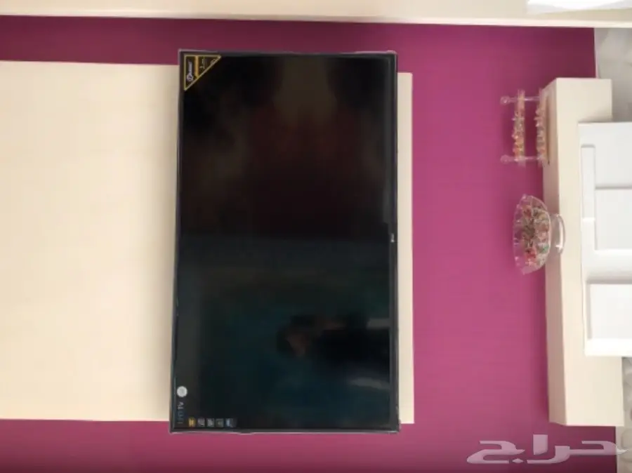 طاولة كنب شاشة برادة فاصل خشبي (image 4)