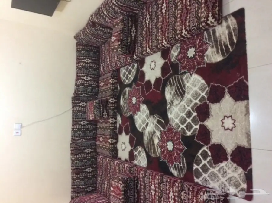 للبيع اثاث نظيف في حايل  (image 2)