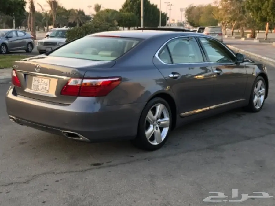 لكزس LS460L 2012 فل كامل  رادار وتبارك  (image 2)