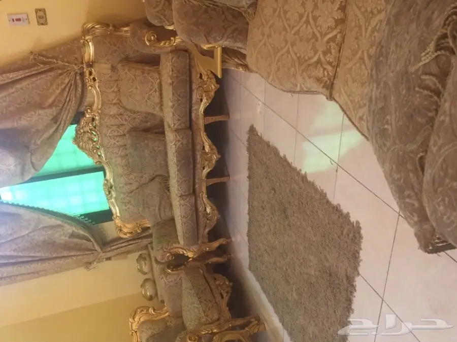 كنب ملكي للبيع 