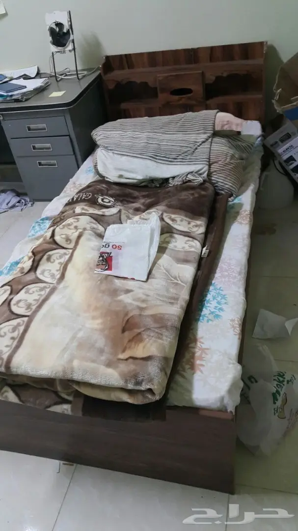 3دولاب  وسرير للبيع القصيم