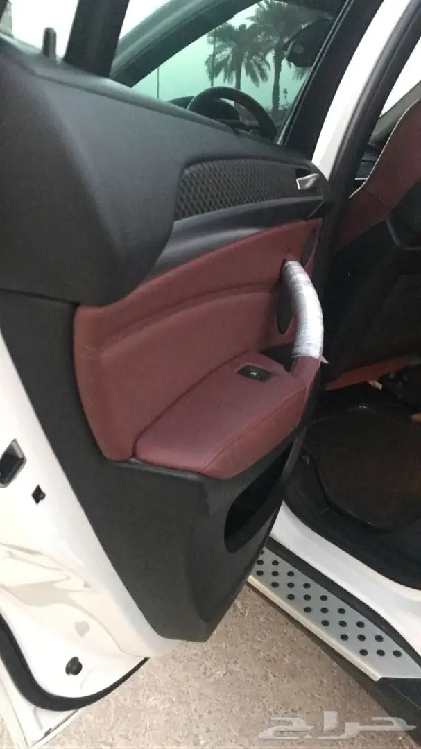 للبيع جيب 8 سلندر BMW X6 توين تيربو (image 20)