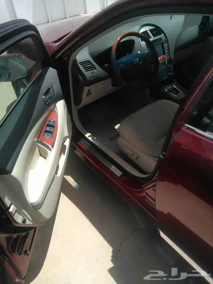 لكزس 2010 احمر es ليميتد للبيع (image 5)