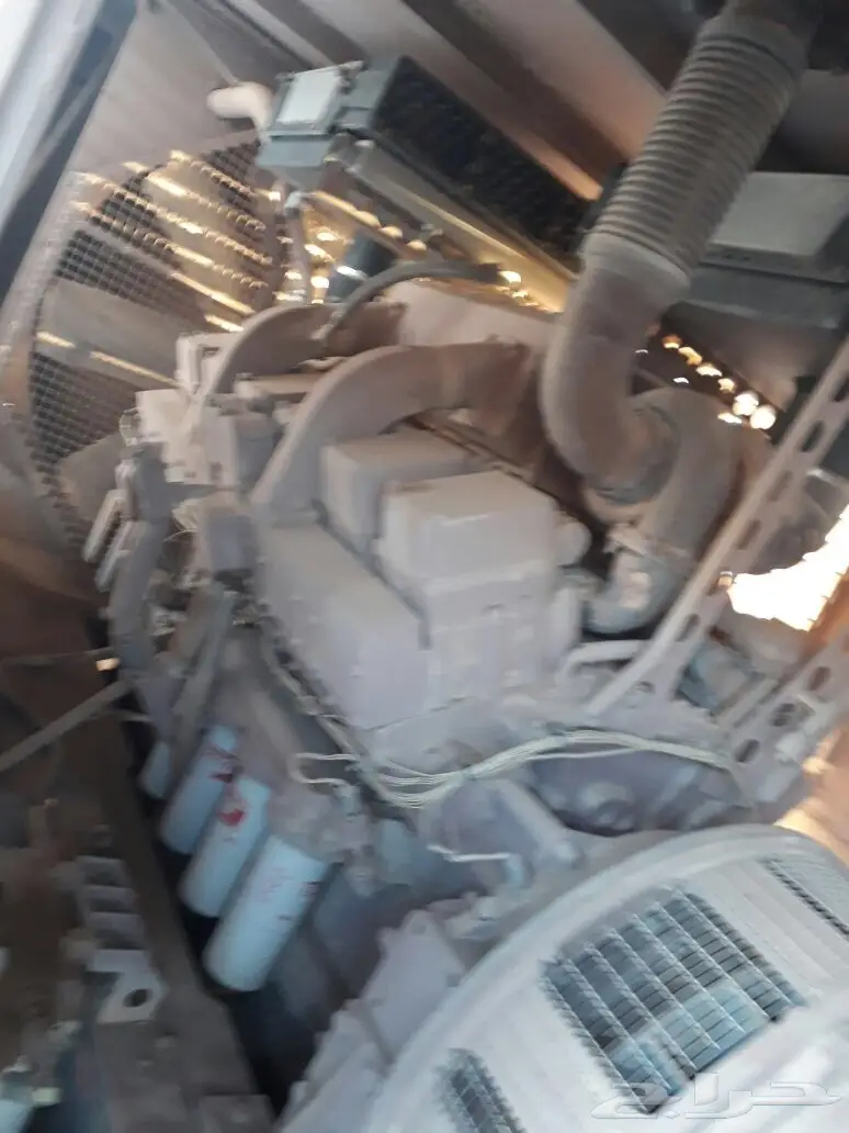 مولد كهرباء نوعه كومنز 1200 كيلو للبيع شغالل  (image 2)