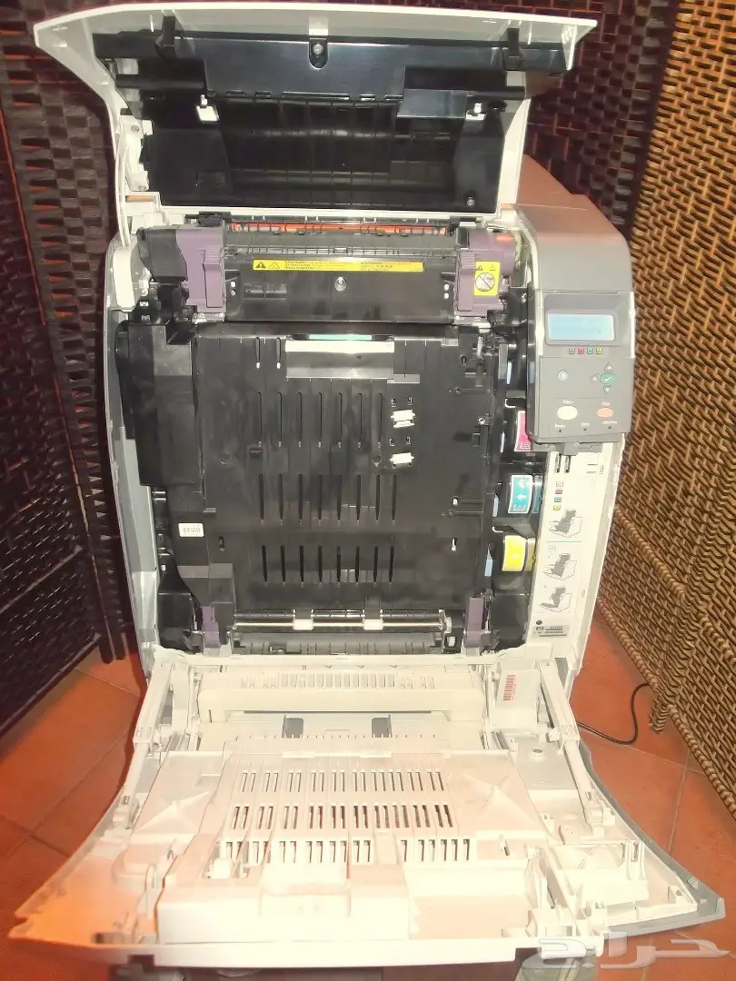 طابعة ليزرجت ملونة للعمل التجاري الكثيف    (image 23)