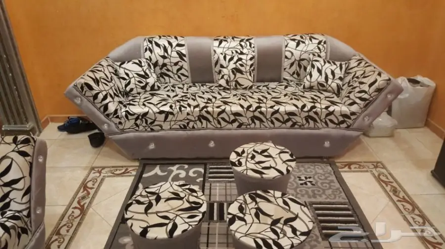 كنب 8 قطع للبيع