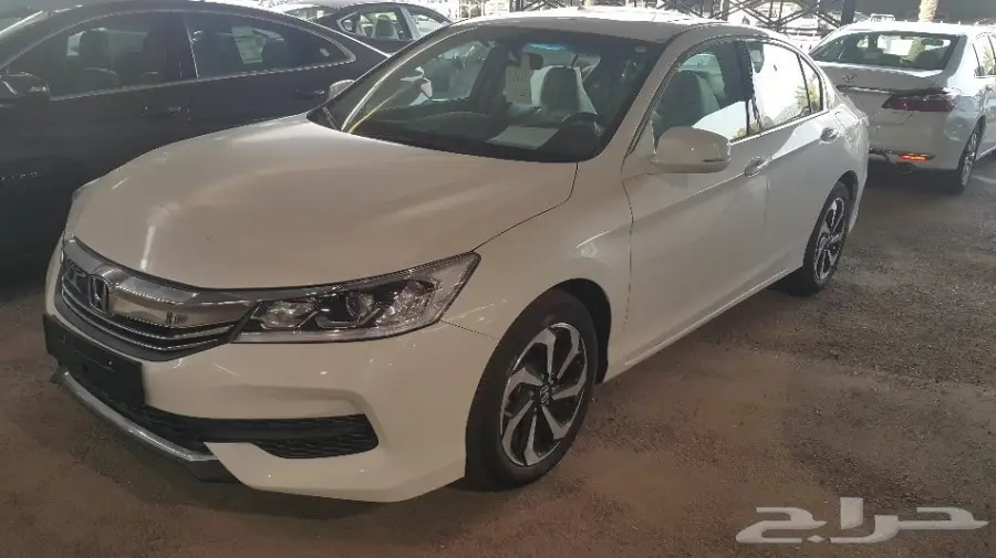 هوندا اكورد LX-AT فتحة سبشل (سعودي) 2017 (image 1)