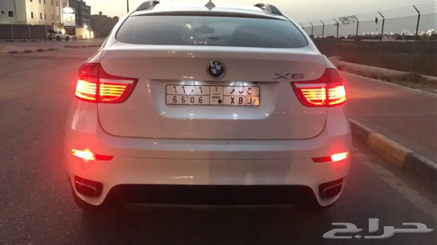 للبيع جيب 8 سلندر  BMW  X6 توين تيربو    (image 3)