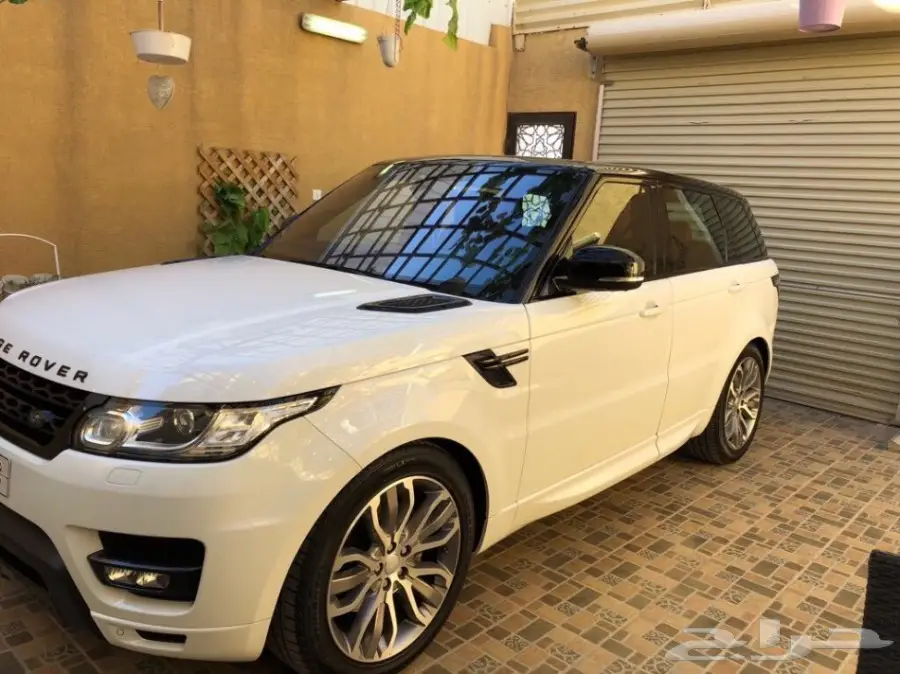 رنج روفر سبوت 2017 - HSE ديناميك - فل كامل - قمة (image 11)