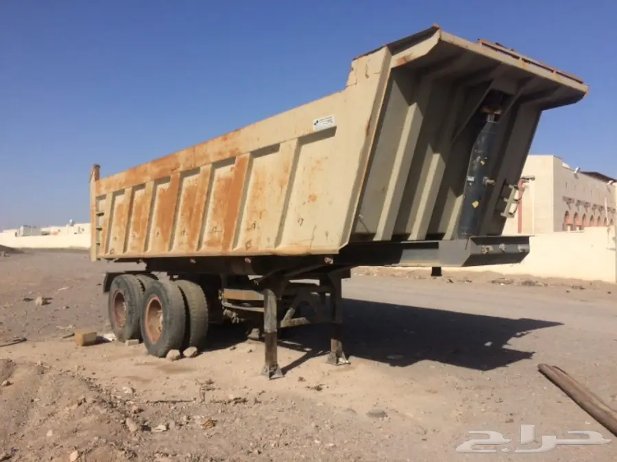 للبيع صندوق قلاب مقاس24سوم10500