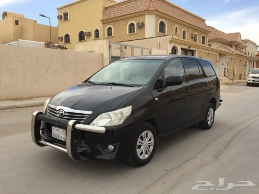 انوفا 2013 نظيفة 