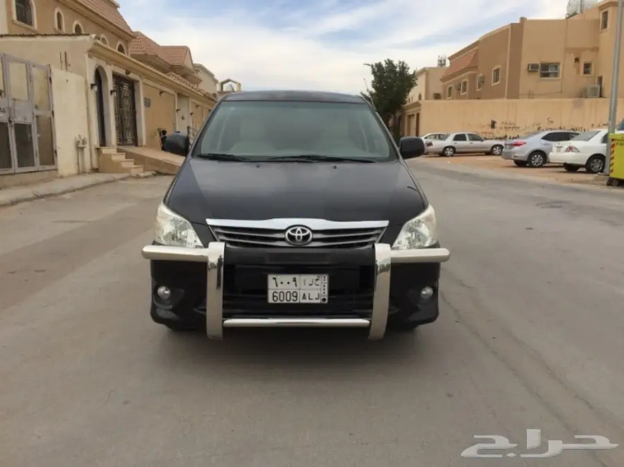 انوفا 2013 نظيفة  (image 1)