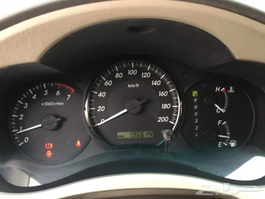 انوفا 2013 نظيفة  (image 7)