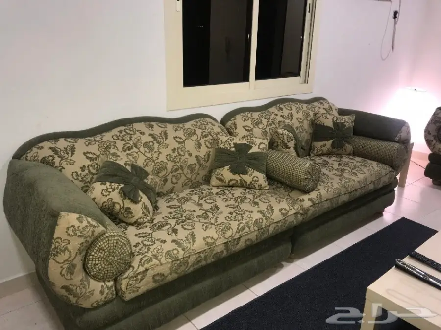 كنب فخم للبيع وسرير (image 2)