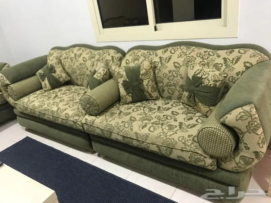 كنب فخم للبيع وسرير (image 4)