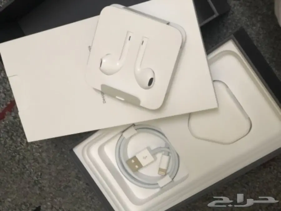 شاحن ايفون وكالة من الكرتون