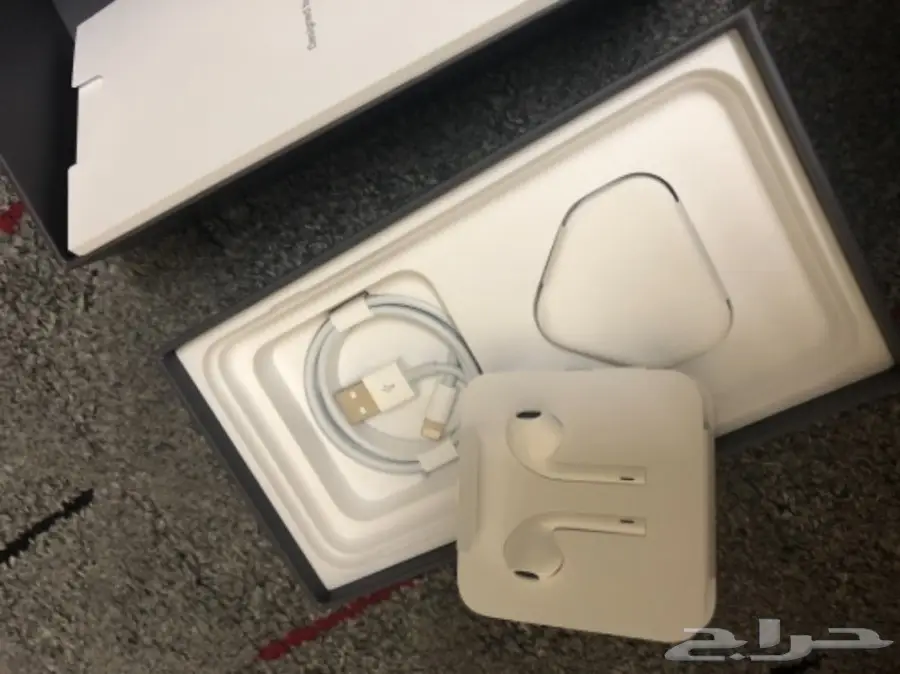 شاحن ايفون وكالة من الكرتون (image 1)