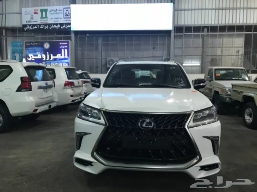 لكزس LX 570 سعودي 2018 (image 4)