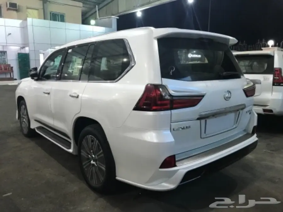 لكزس LX 570 سعودي 2018 (image 5)