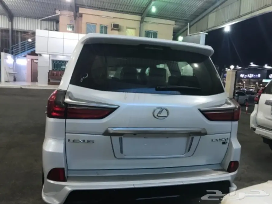 لكزس LX 570 سعودي 2018 (image 6)