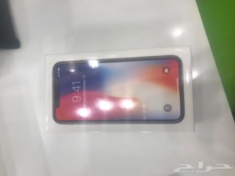 للبدل ايفون X 256 اسود 