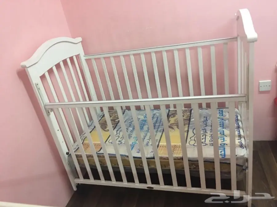 سرير أطفال للبيع - عدد 3  (image 1)