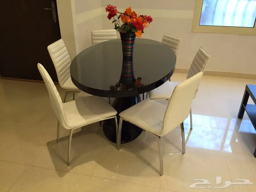 طاولة مودرن من ديموس أخت الجديدة للبيع (image 6)