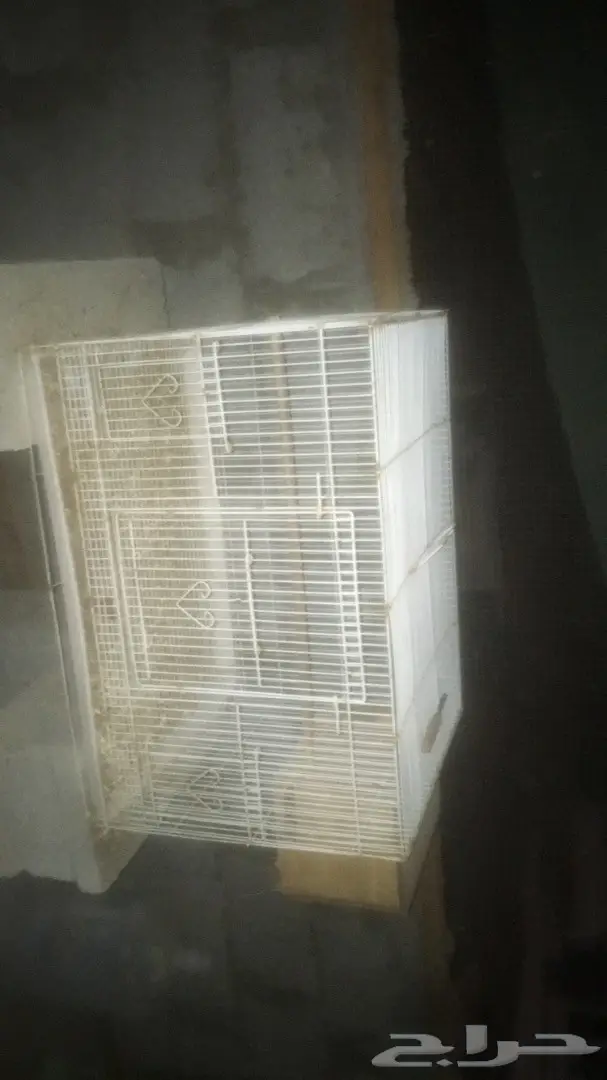 اقفاص مستخدمه