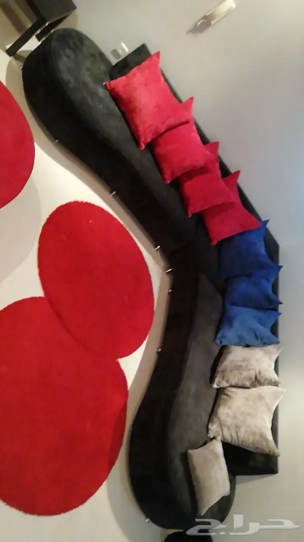 كنب مع اريكه نظيفة و روعه  (image 2)