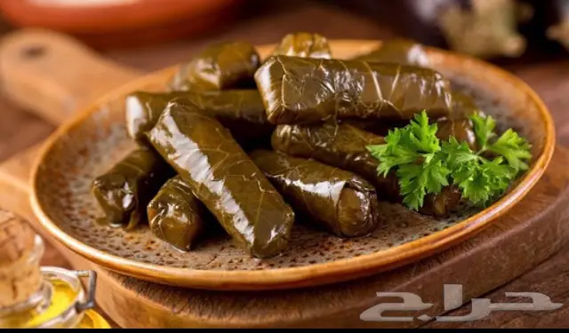 ورق عنب وملفوف حامض حلو وملفوف الكرنب 