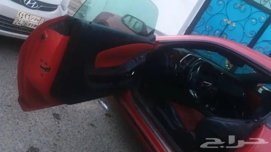 للبيع او البدل عندي كمارو ss 2011