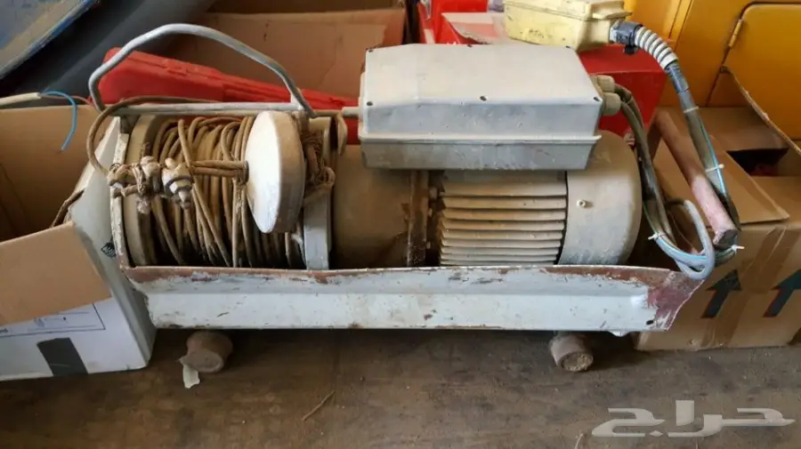 هزازات و ونش لرفع مواد البناء 