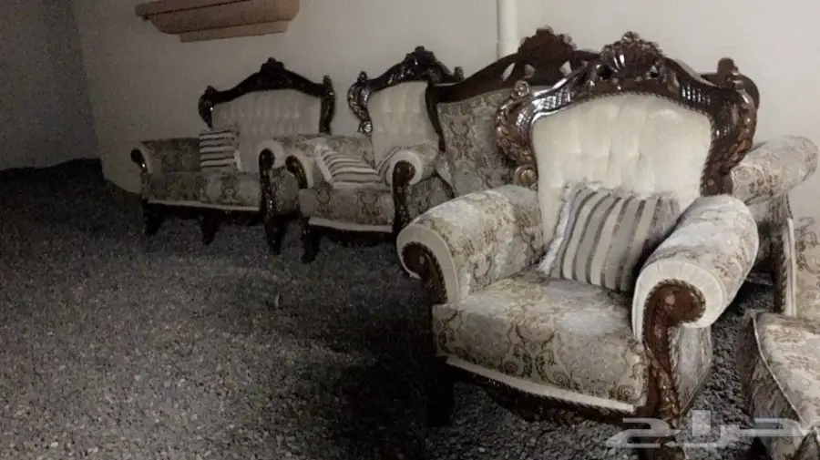 كنب عربي نظيف 